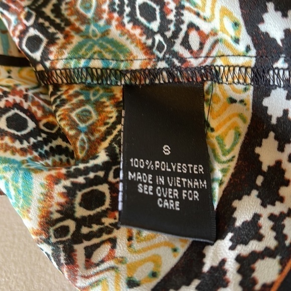 AGB Aztec print tank top NWT size small - Picture 6 of 6